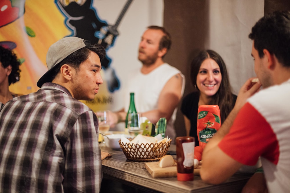 Whole Wide World Hostel & Bar 7/50