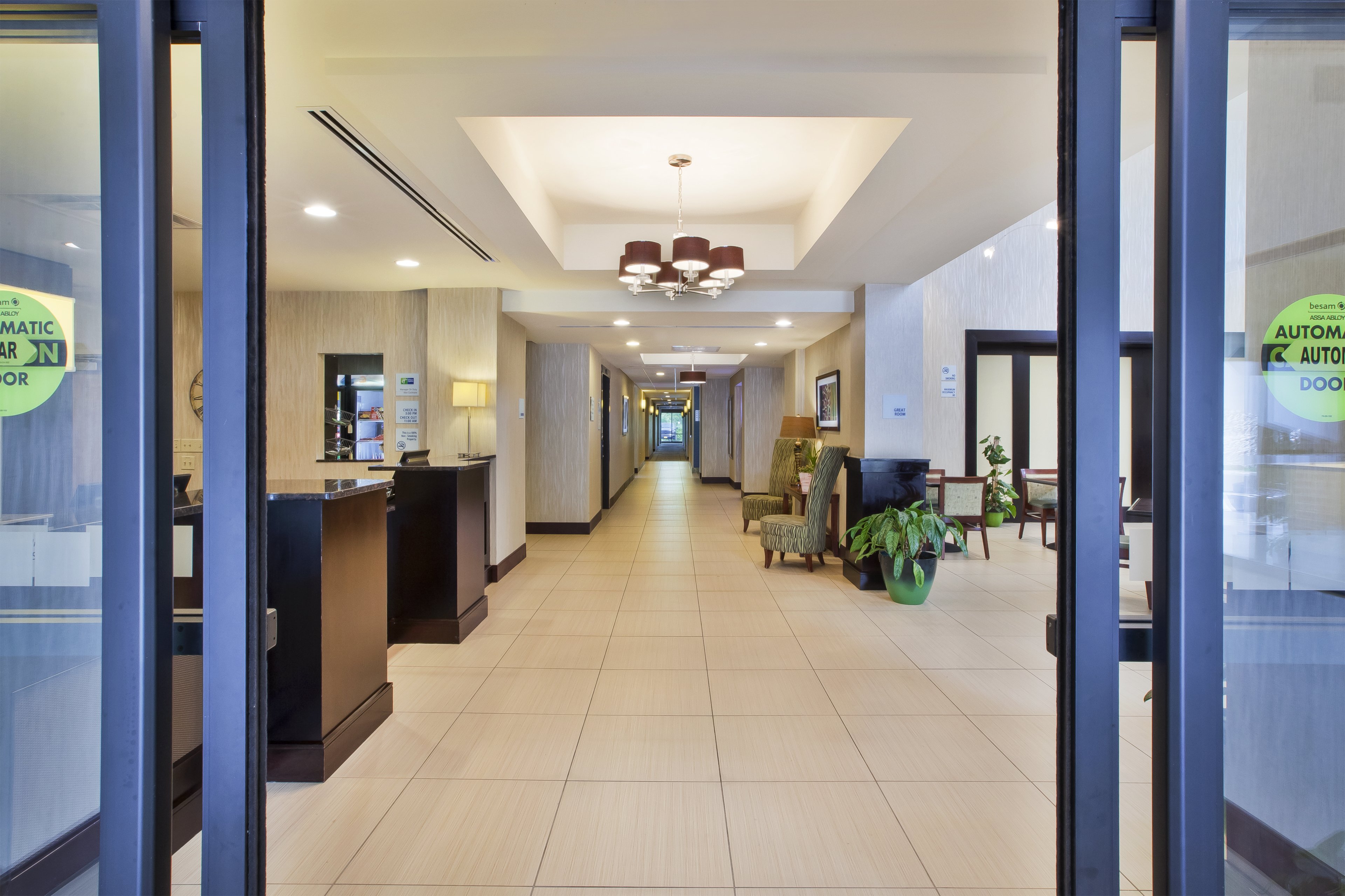 Holiday Inn Express Suites Geneva Finger Lakes 11/56