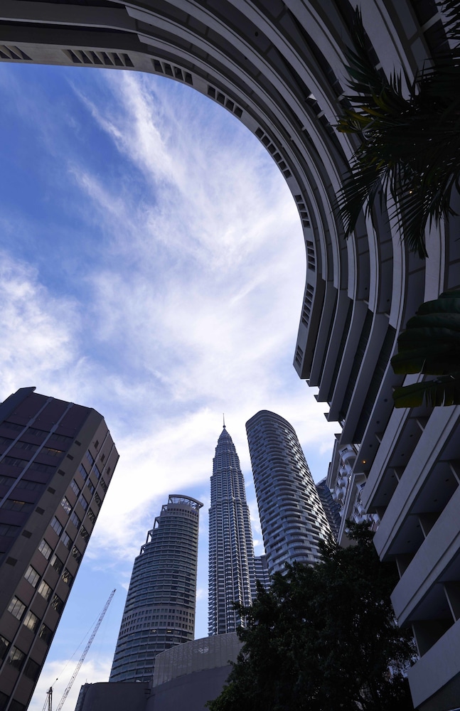 Corus KLCC 47/48