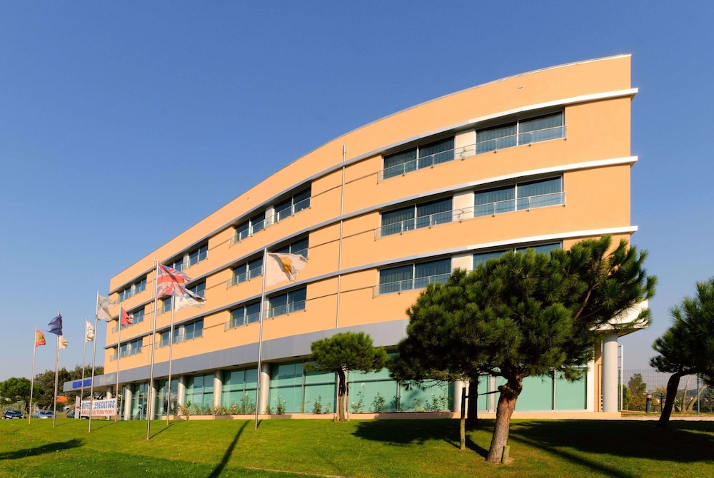 TRYP by Wyndham Porto Expo Hotel in MATOSINHOS