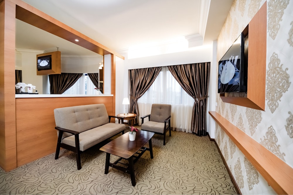 Mitc Hotel 39/65