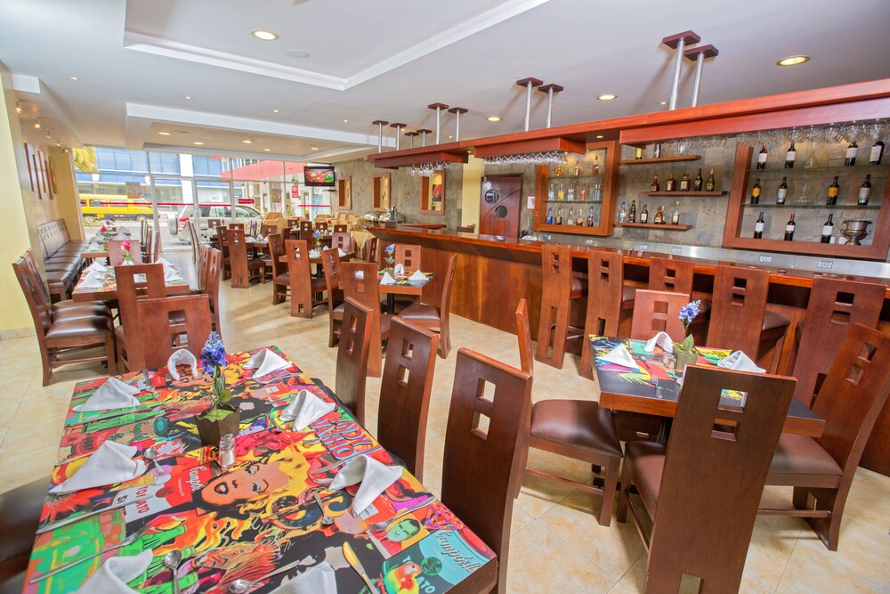 Hotel Ambato 35/40