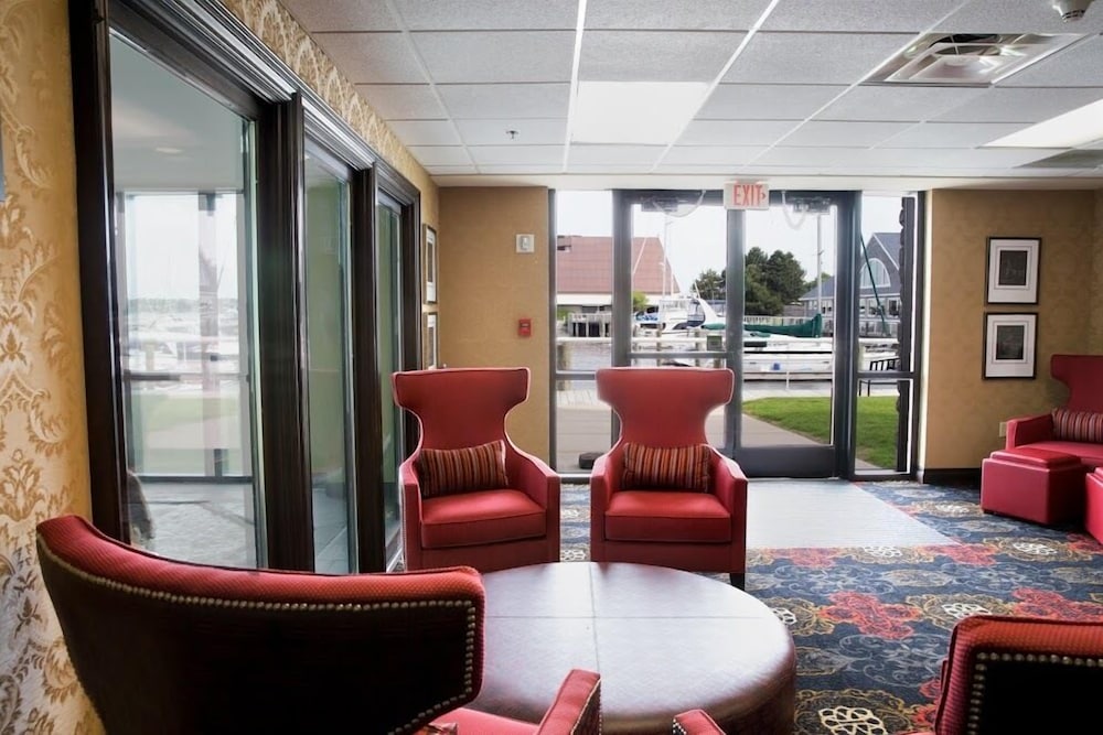 Shoreline Inn Conference Center Ascend Hotel Collection 33/45