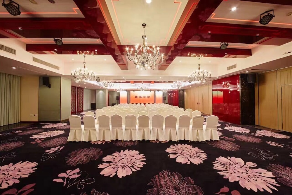 Jurong Shuguang International Hotel 35/41