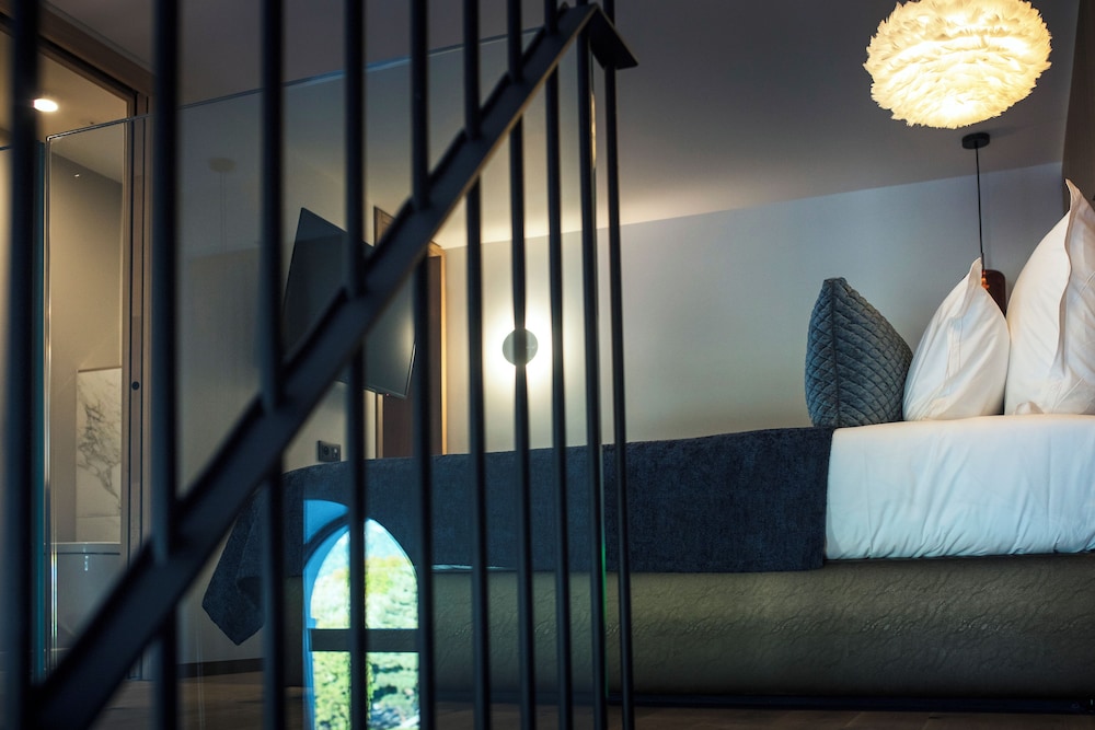 Hotel Le Pelican 24/60