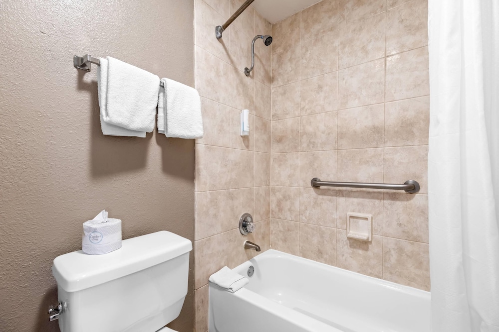 Econo Lodge Childress, TX 50/51