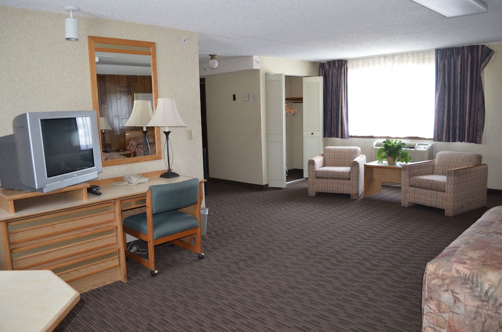 Nampa Inn & Suites 33/46