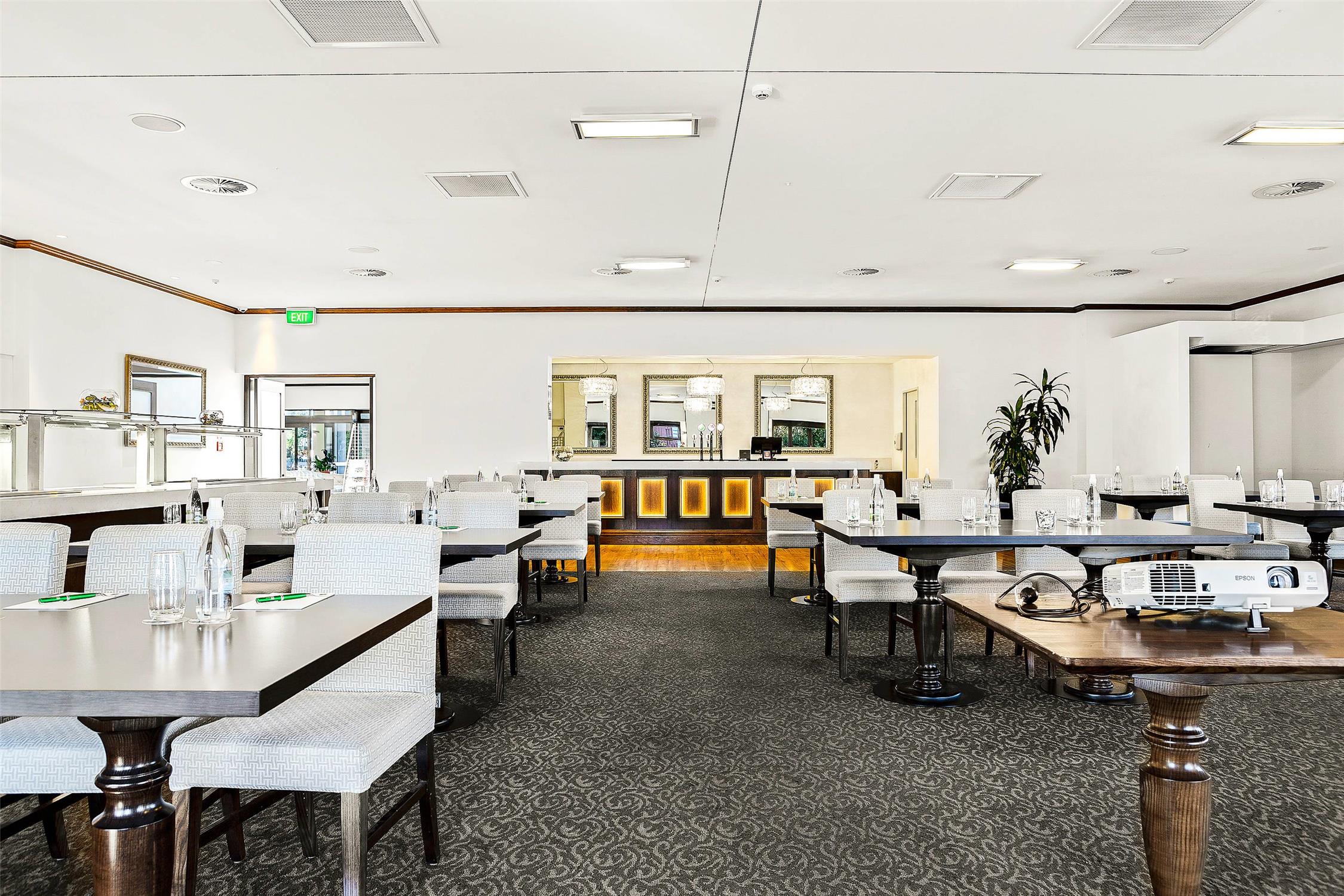 Hotel Elms Christchurch, Ascend Hotel Collection 27/29