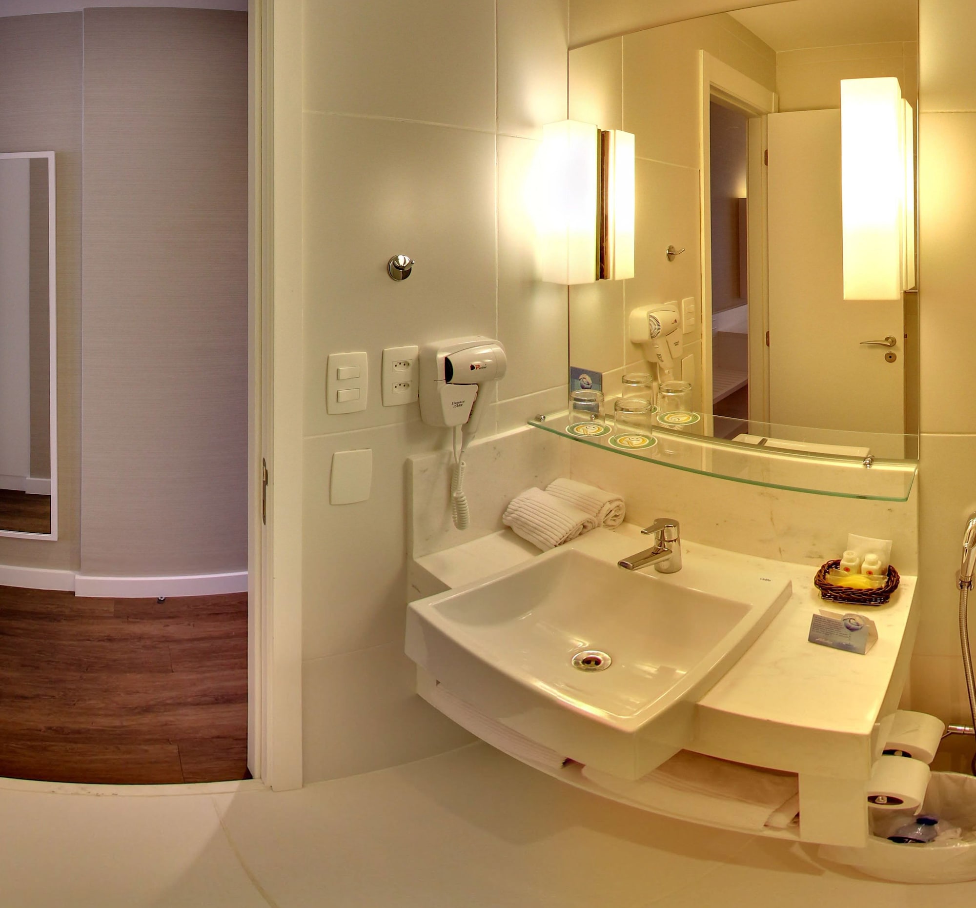 غرفة سوبيريور بسريرين منفصلين، Quality Hotel Sao Caetano 8/9