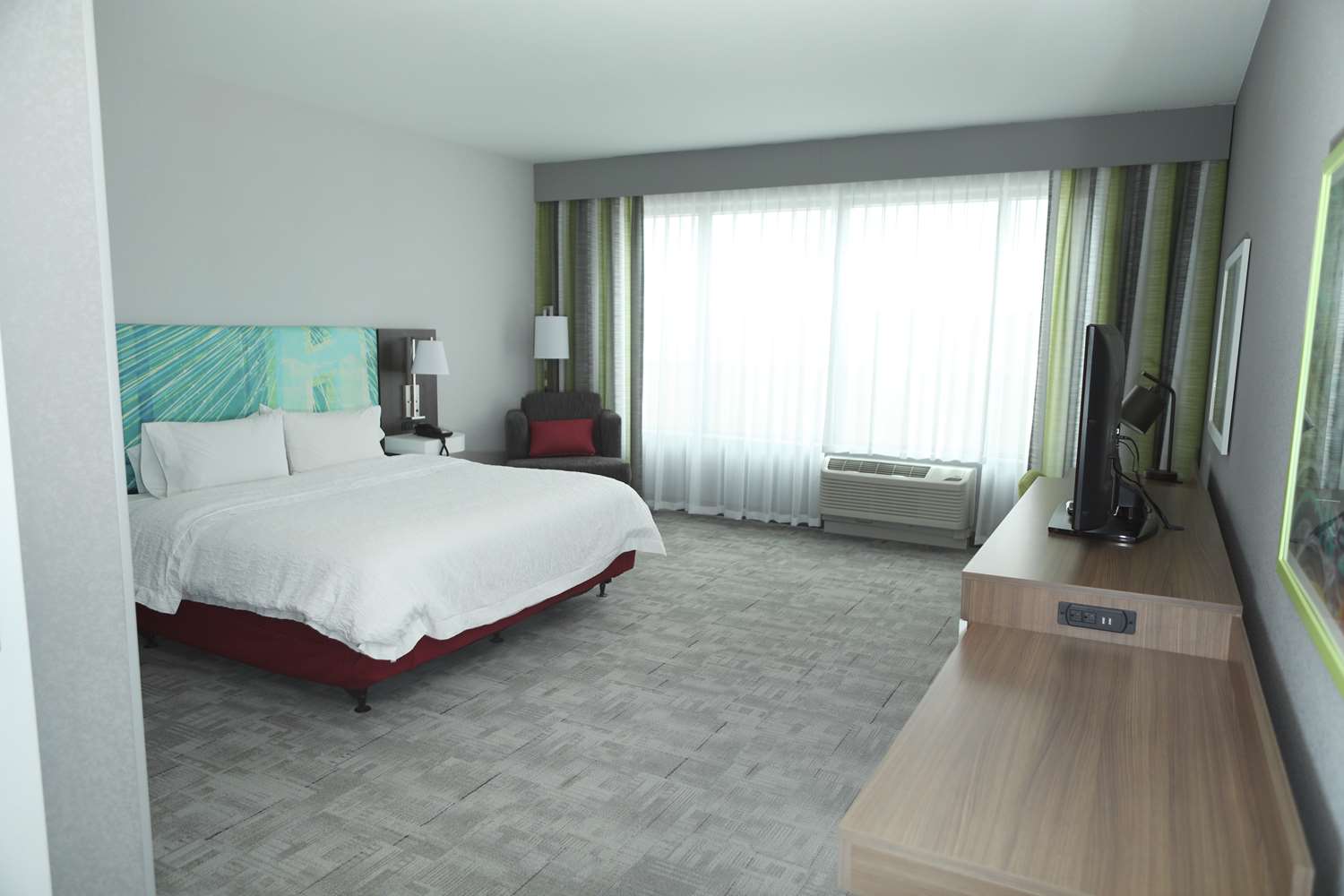 Hampton Inn & Suites Burlington IA 19/46