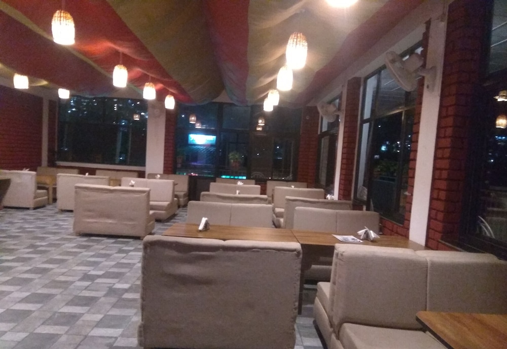 Hotel Holiday Hill 55/57