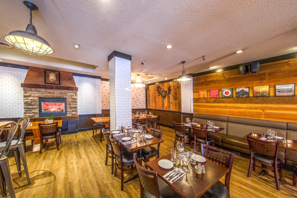 Best Western Plus Carlton Plaza Hotel 37/43