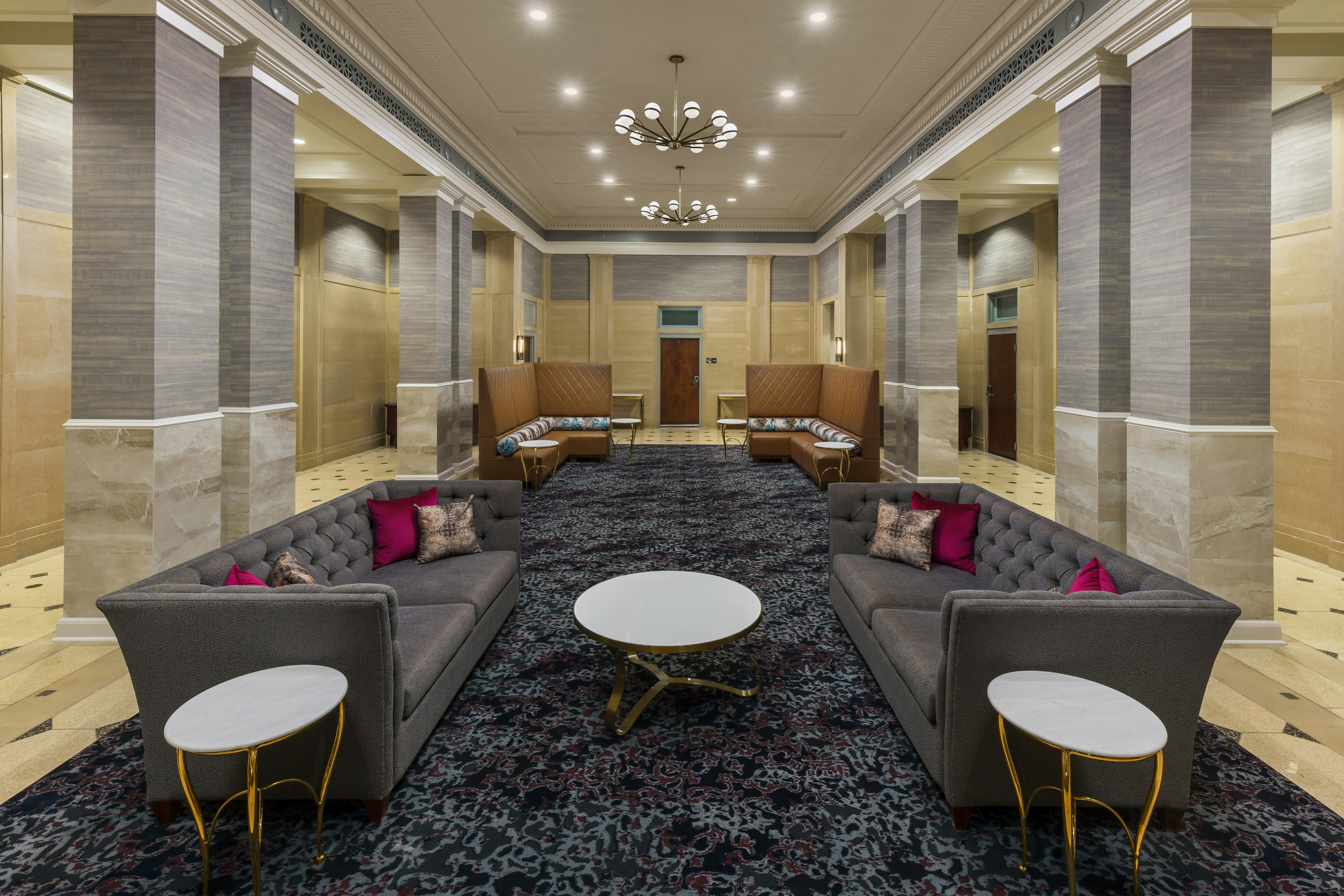 Hampton Inn and Suites Baltimore Inner Harbor 30/41
