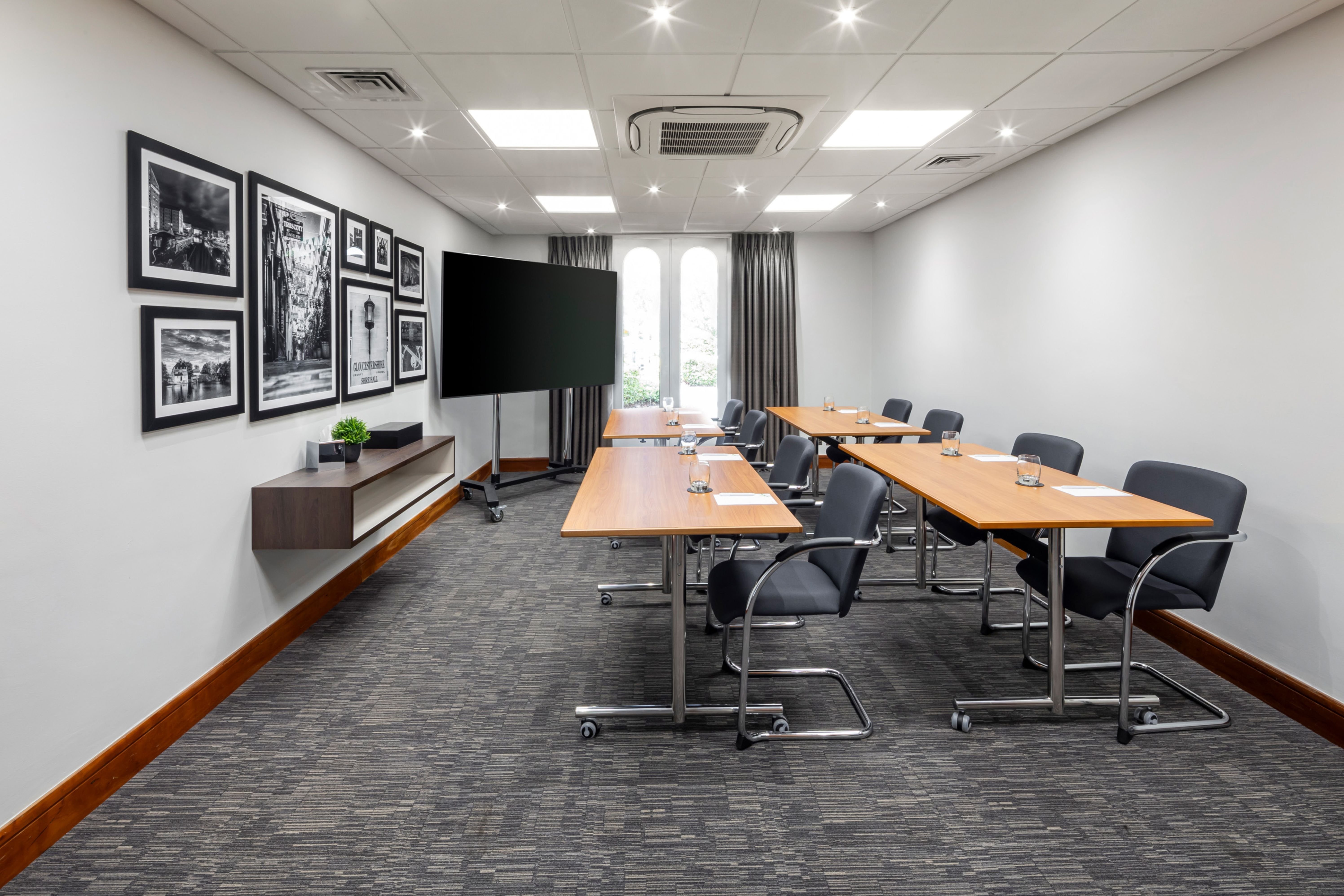 Holiday Inn Gloucester Cheltenham 39/49