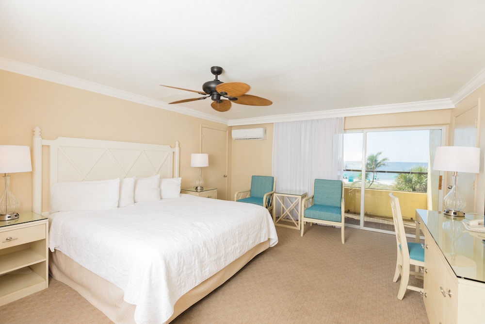 Tween Waters Inn 37/72