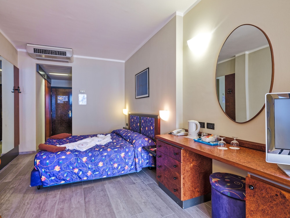Hotel Cristina 22/50