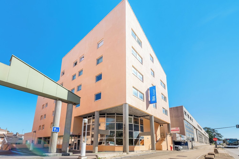 Ibis budget Bourgoin Jallieu Centre 1/22