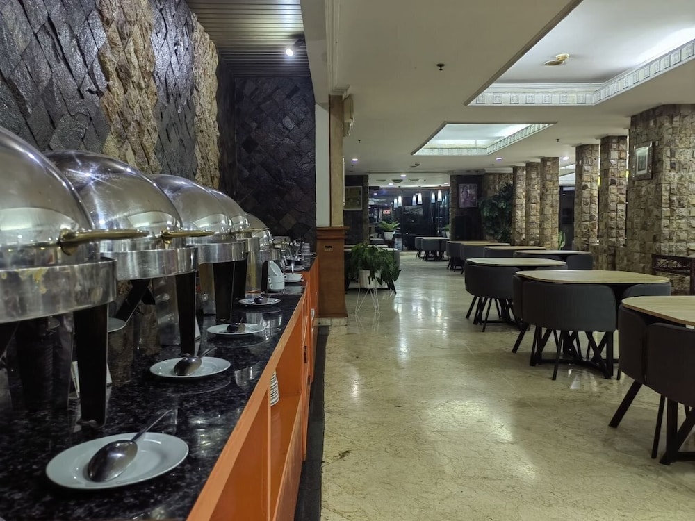 Pia Hotel Bandung 28/34