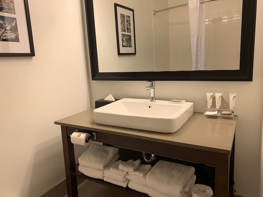 Country Inn & Suites By Radisson Kearney NE 14/37