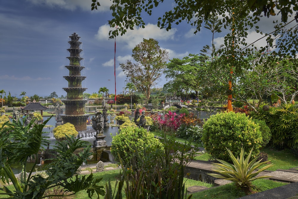 PRIVATE VILLAS OF BALI 45/50