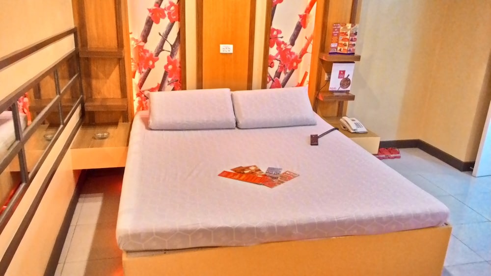 Hotel Sogo Edsa Cubao 32/55