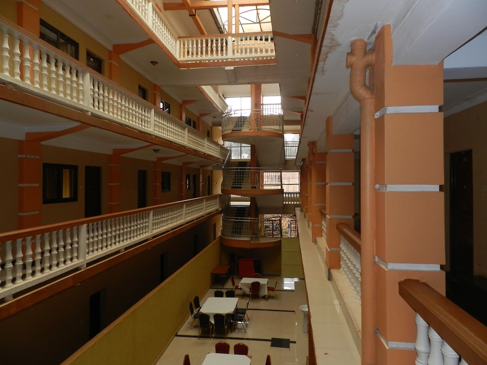 J-Frigh Hotel 16/22