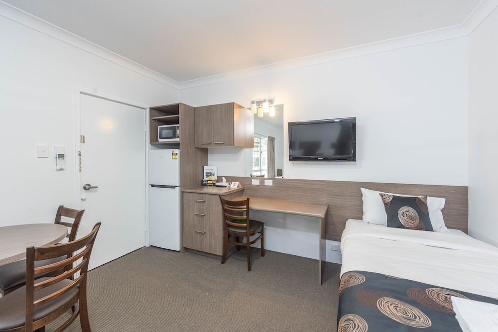 Takalvan Motel 24/49