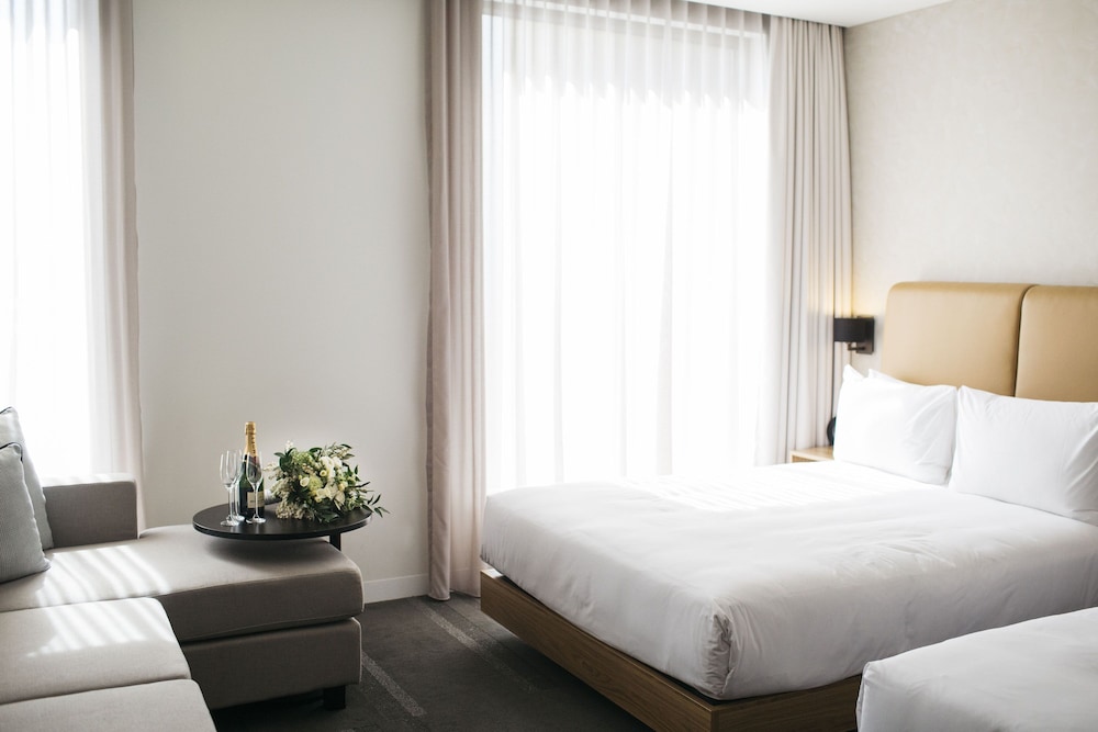 Hyatt Place Melbourne Essendon Fields 16/62