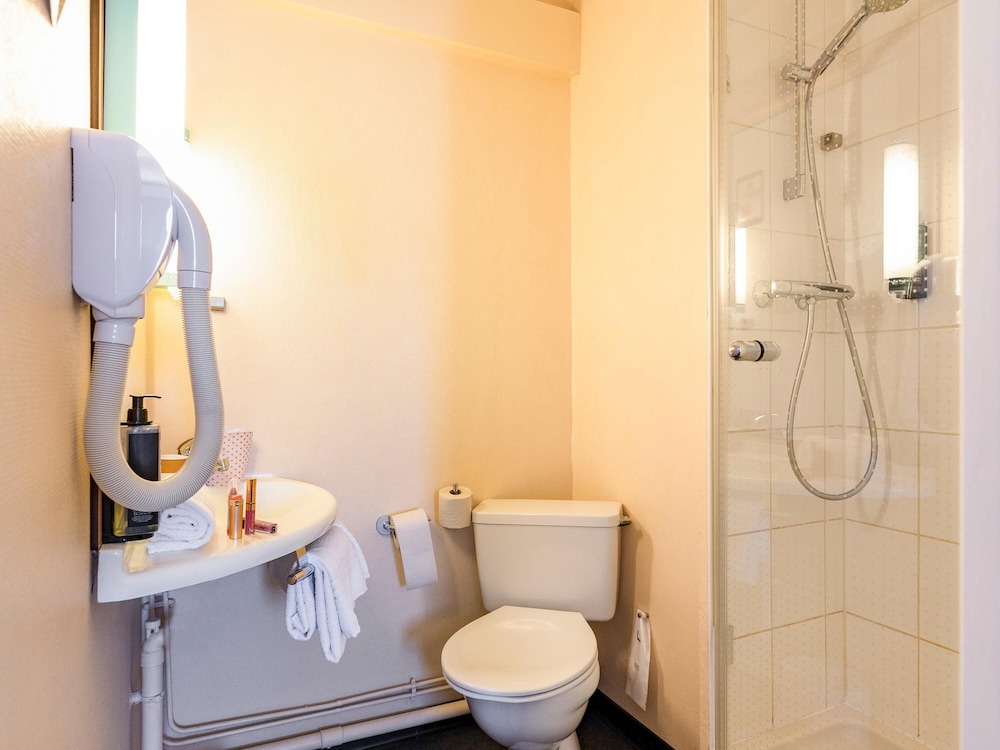 Ibis Autun 45/45