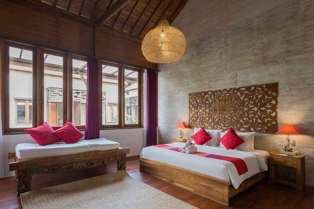 Kakul Villas & Suites 67/82
