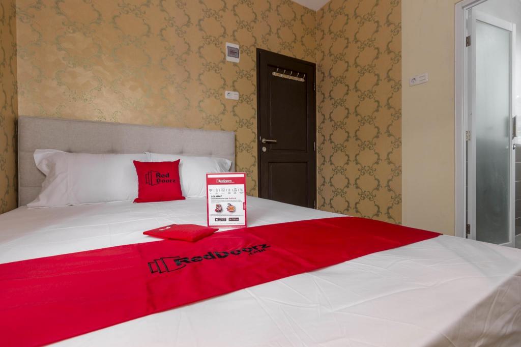Reddoorz Plus Cipete Damai 13/33