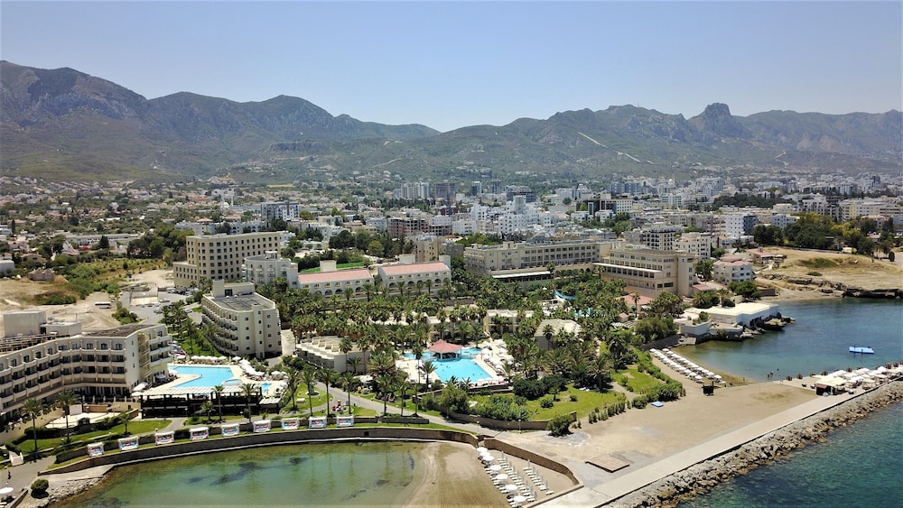 Oscar Resort 40/50