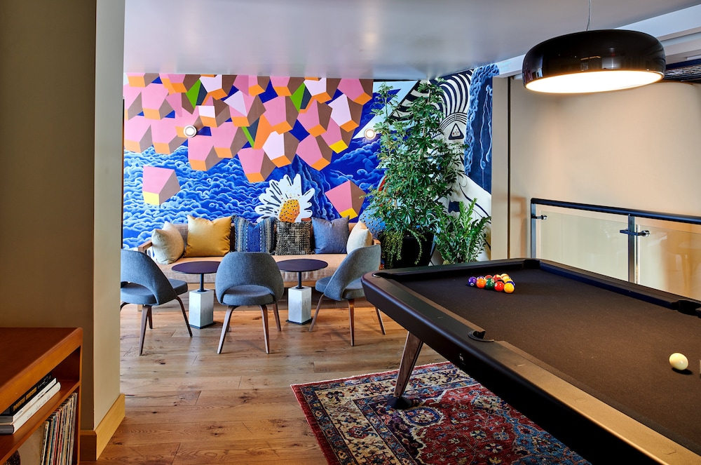 Hotel Ziggy 54/75