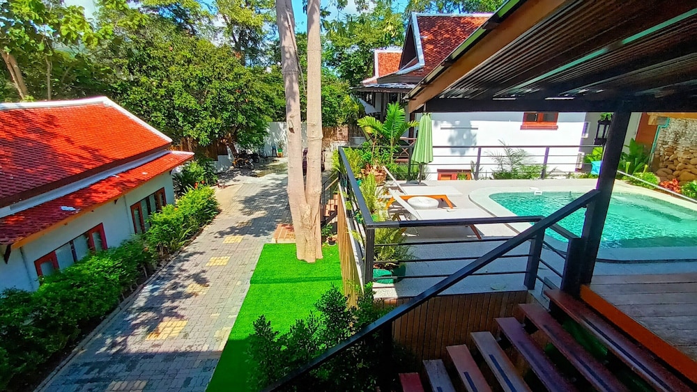 Alpha Gay Resort - Adults Only 68/70