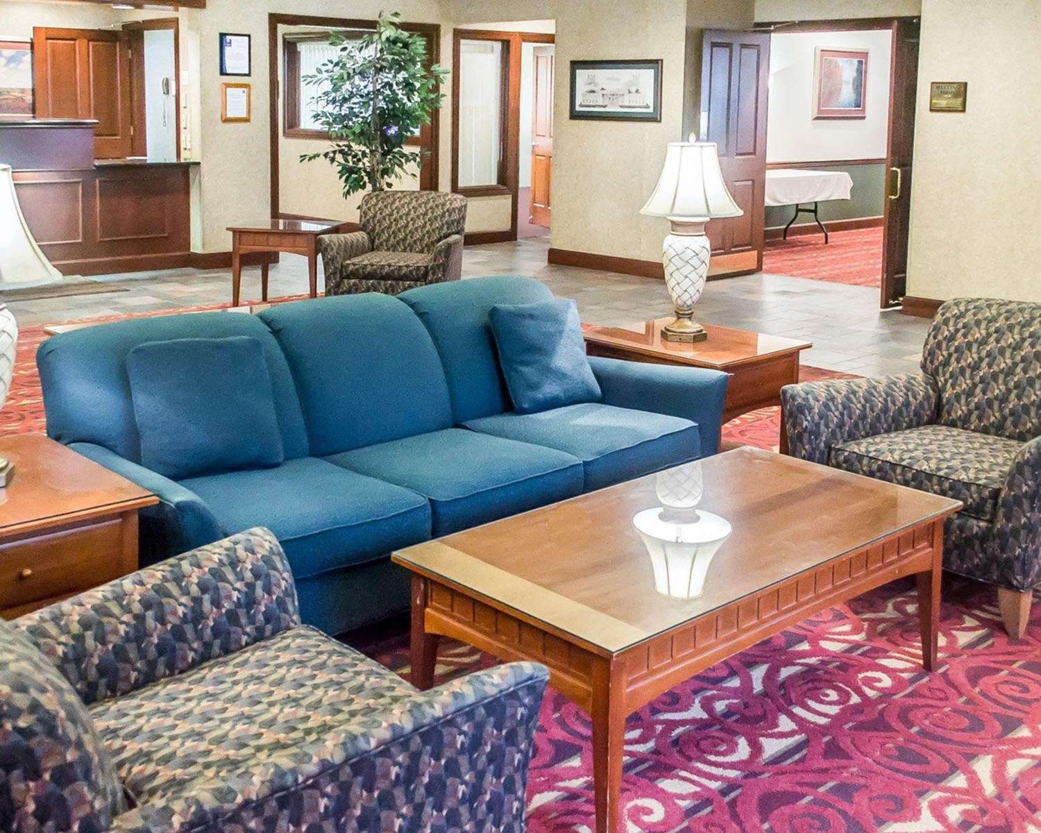 Days Inn by Wyndham Austintown 24/41