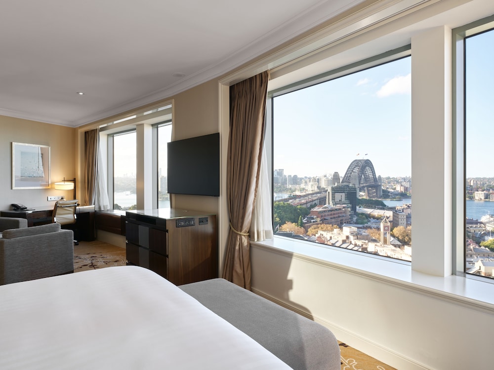 Bridge, Harbor, Premier, King Bed