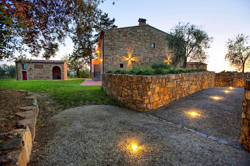 Villa Ferdinando 34/44