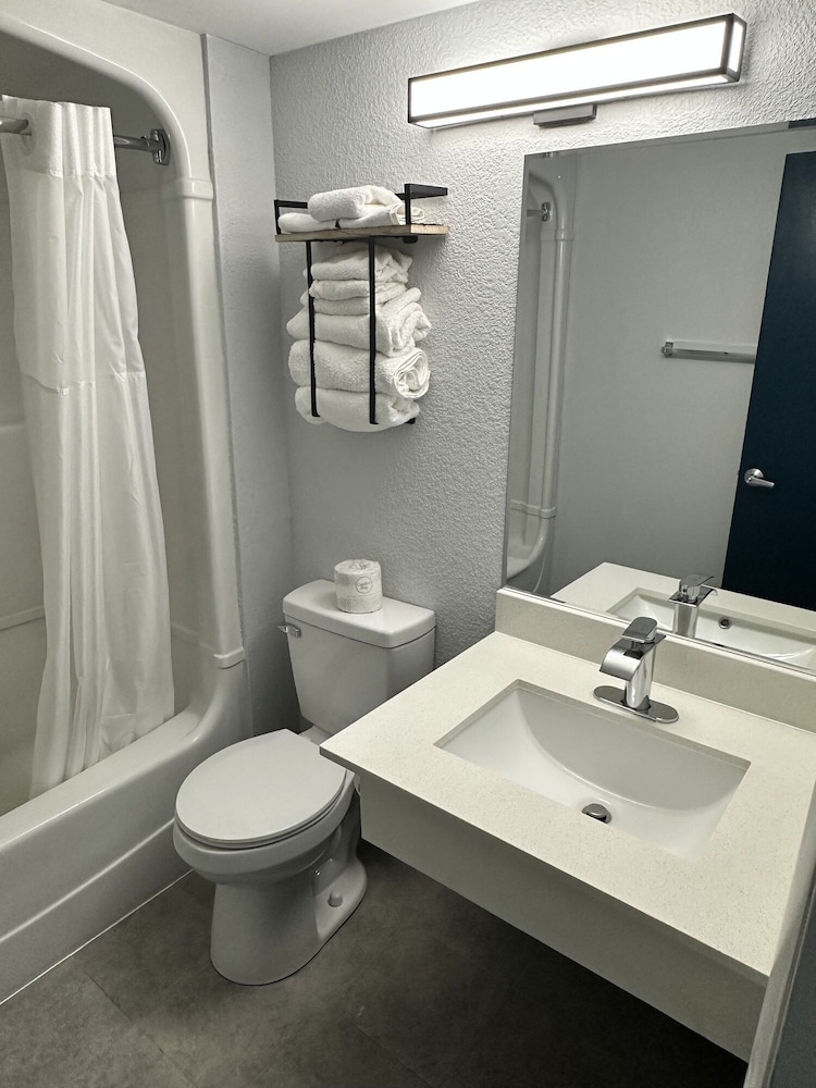 Motel6 East Syracuse, NY - Airport 58/59