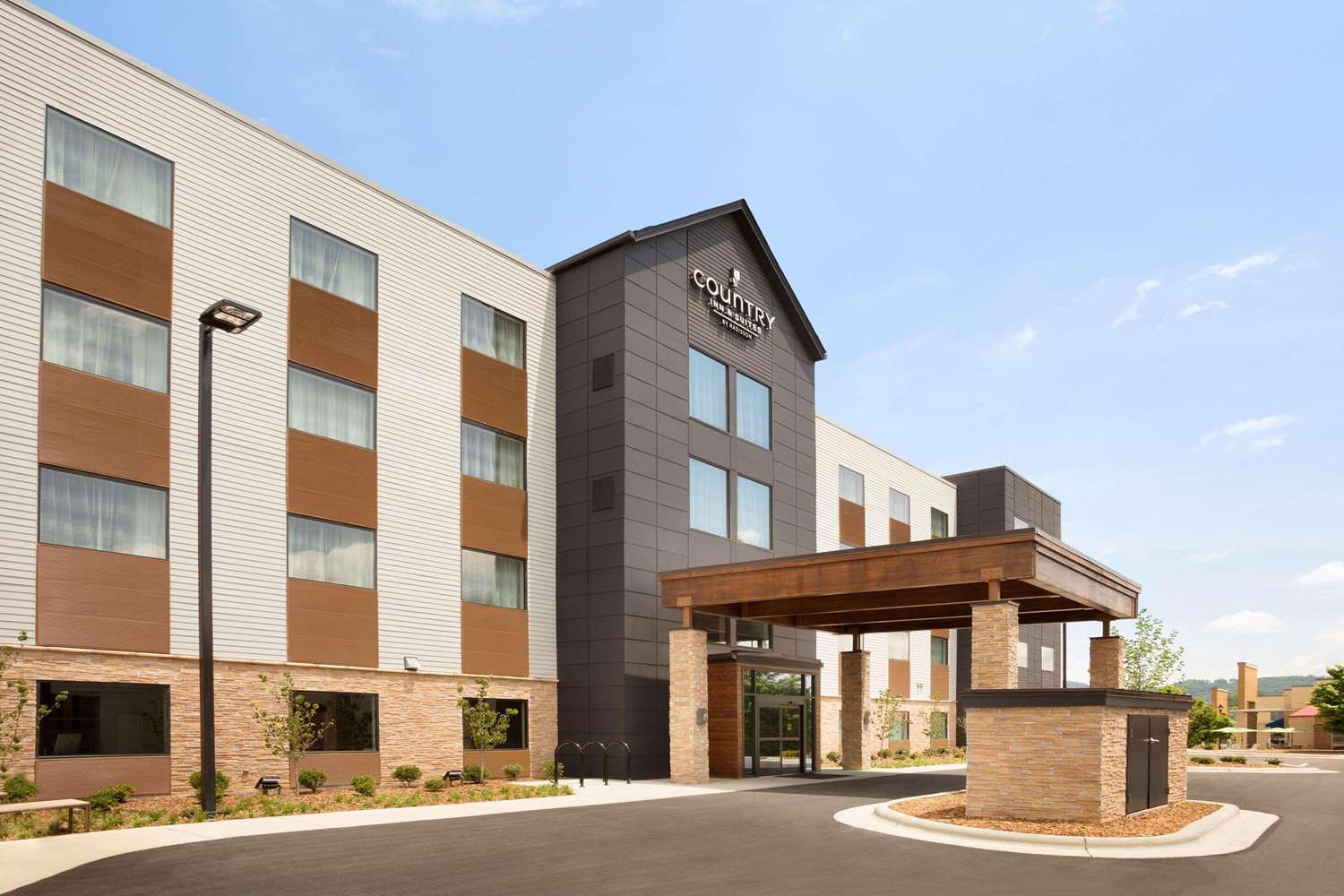 Country Inn & Suites By Radisson Asheville River Arts District 28/28