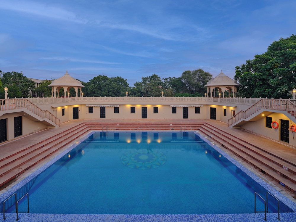 Pride Amber Villas Resort 39/55