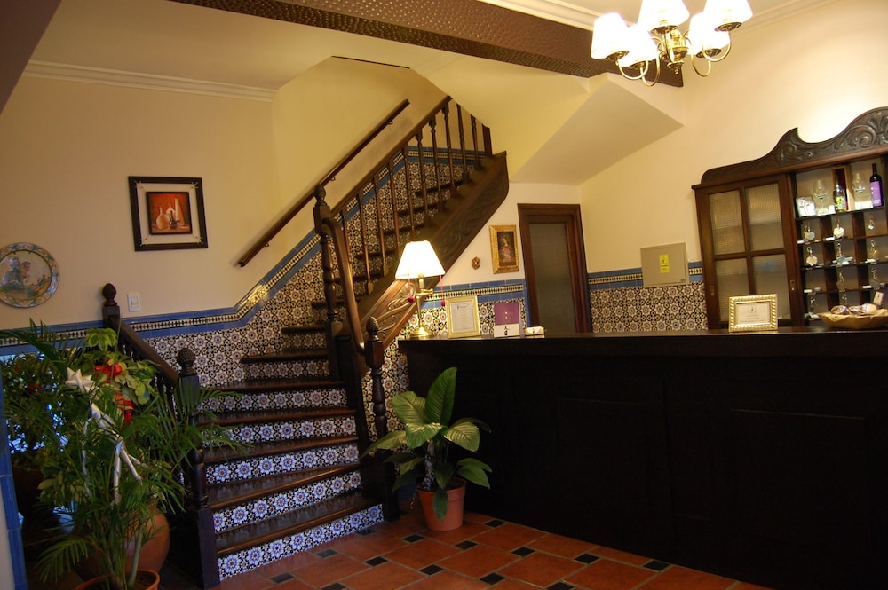 Delvino Boutique Hotel 36/56