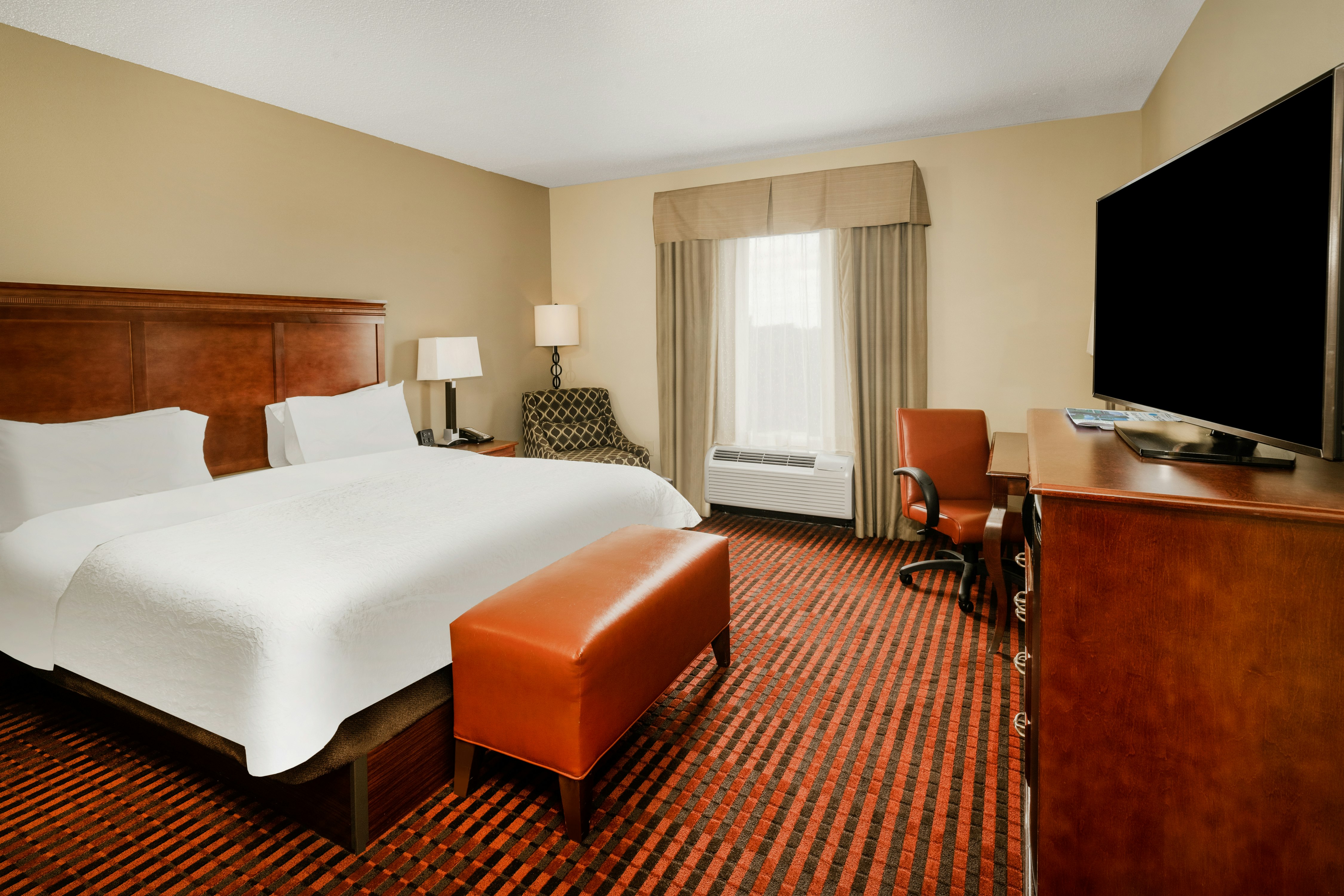 Room at Hampton Inn Covington, GA, COVINGTON - GA