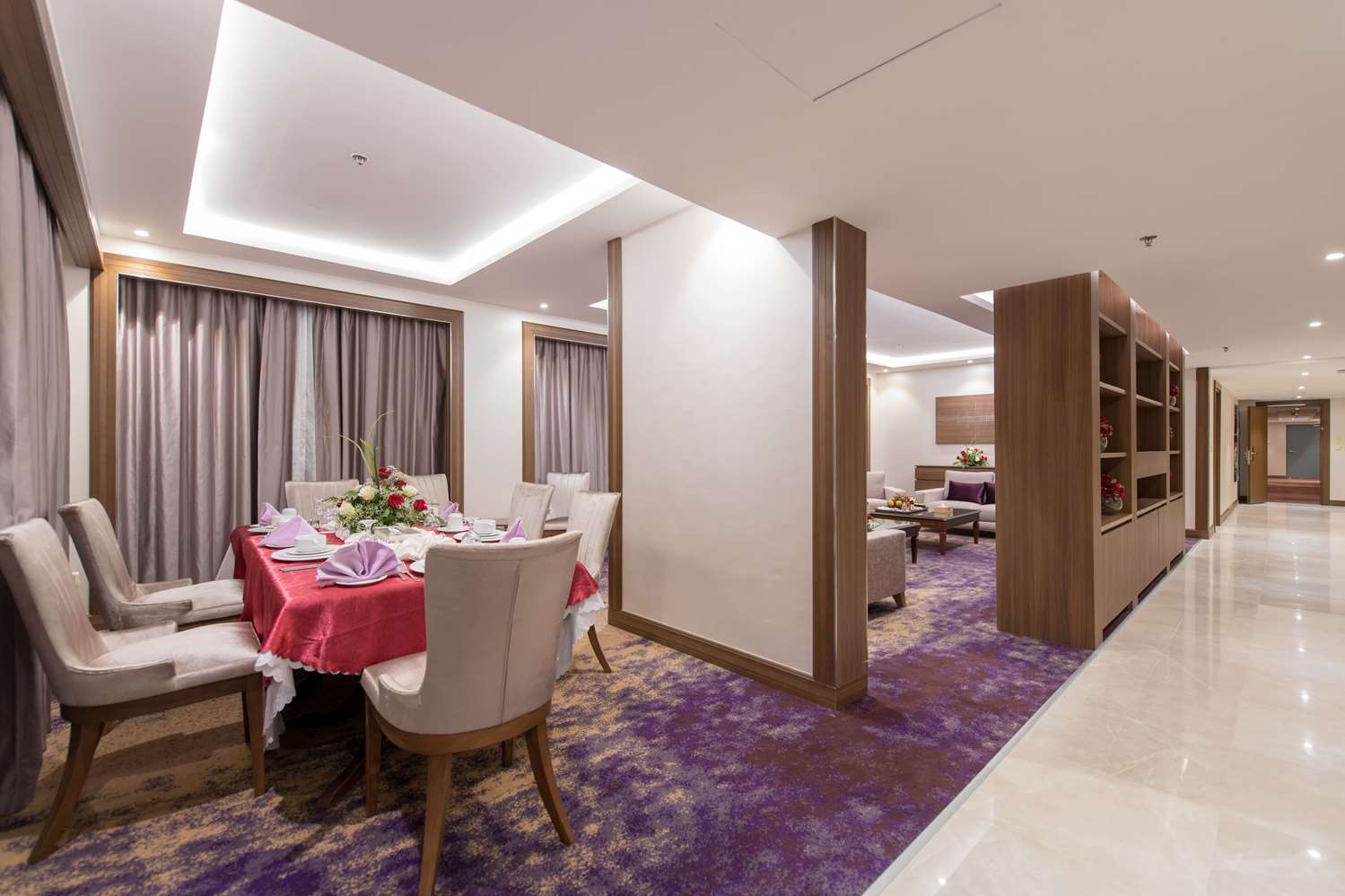 رامادا كونتيننتال جدة(Ramada by Wyndham Continental Jeddah) 63/68