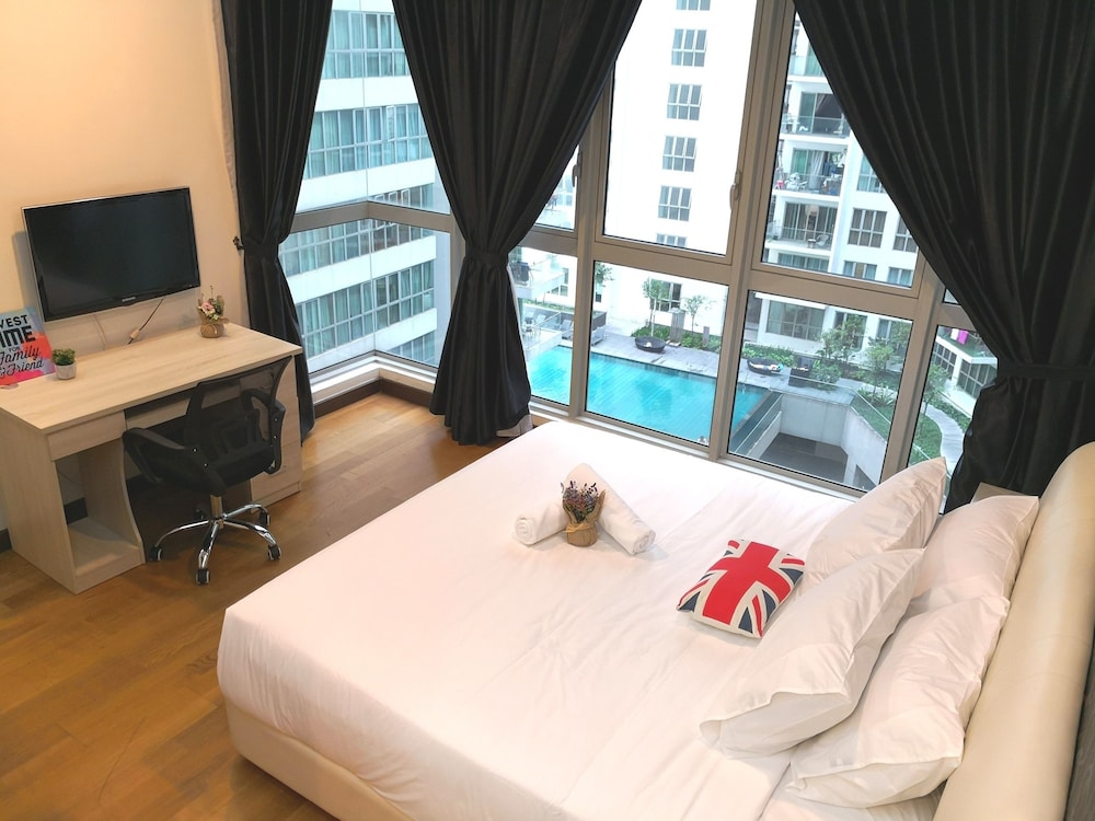 Upper View Regalia Hotel 17/50