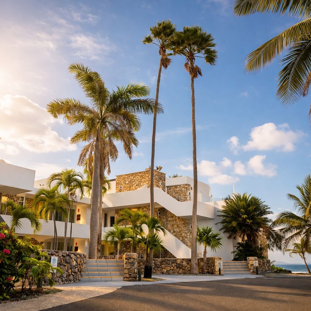 THE PALMS AT PELICAN COVE 4/66