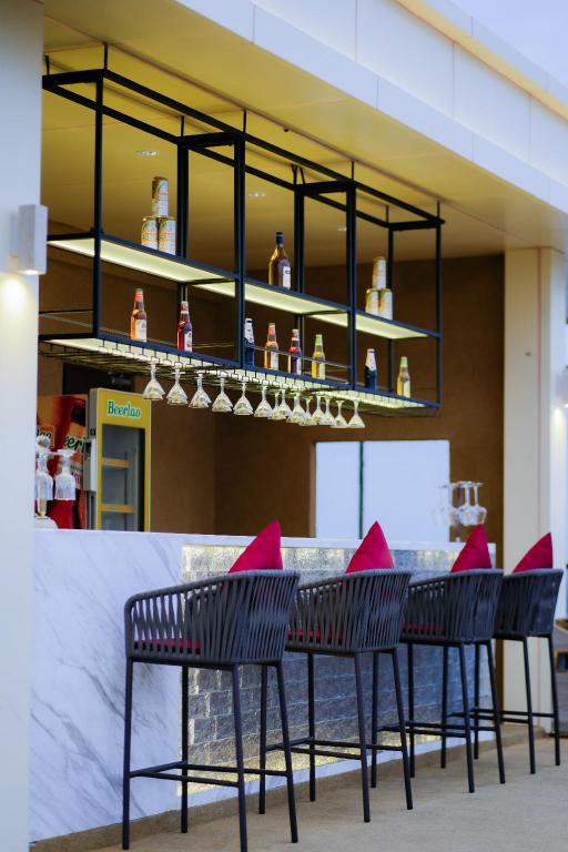Ramada by Wyndham Vientiane Central 37/54