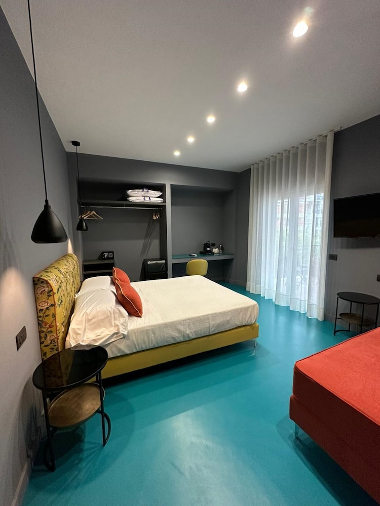 MelRose Sorrento 15/50
