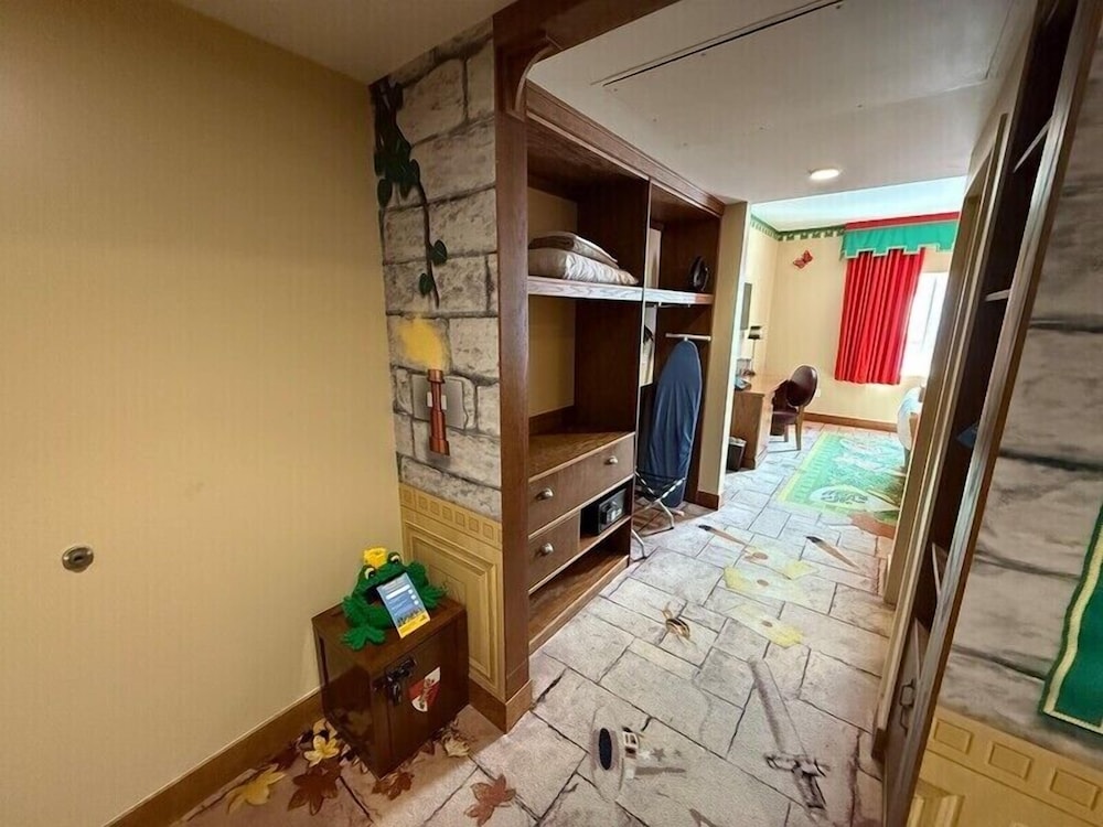Legoland Florida Hotel 6/50