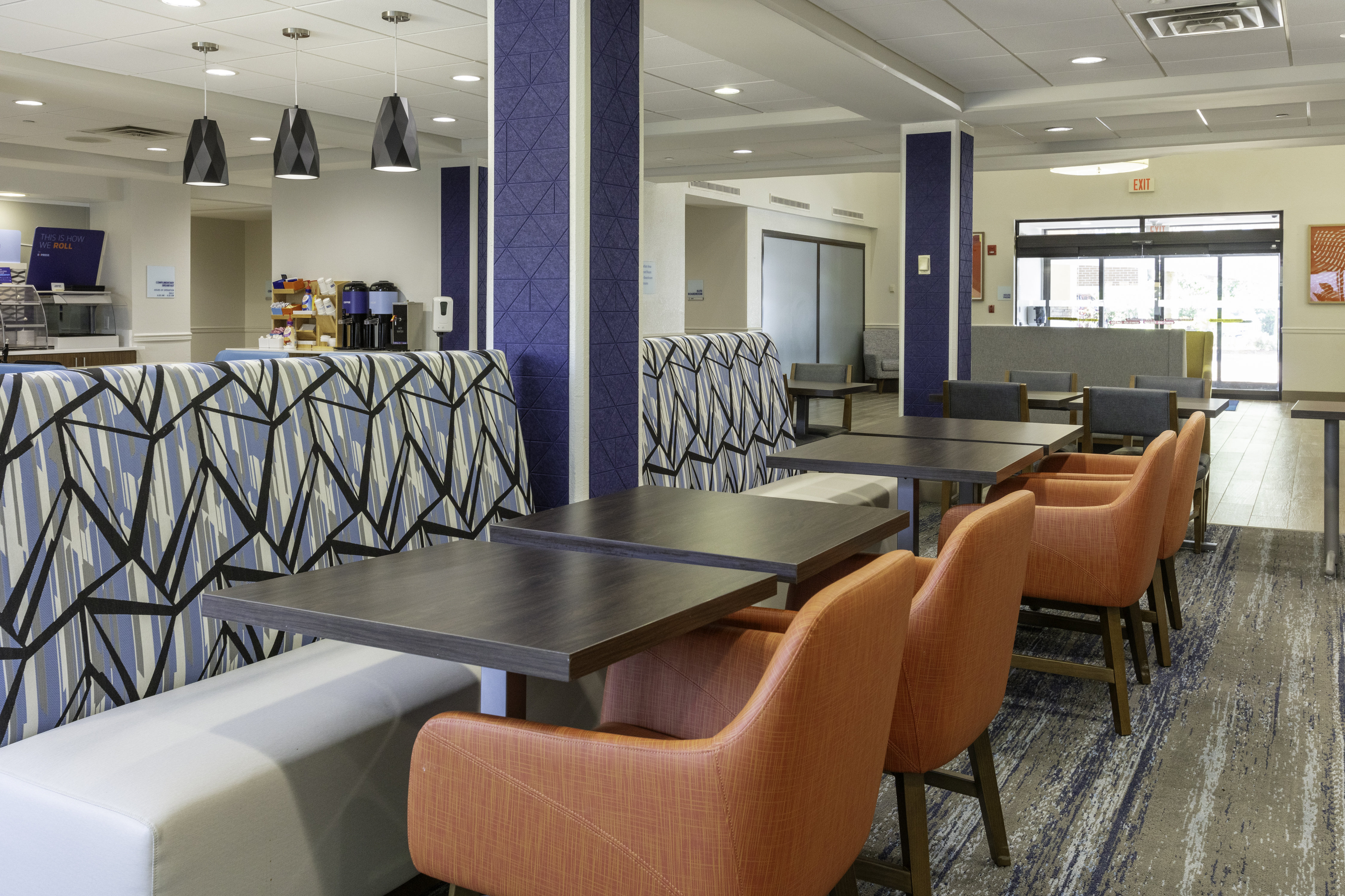 Holiday Inn Express Suites Jacksonville Airport 48/63