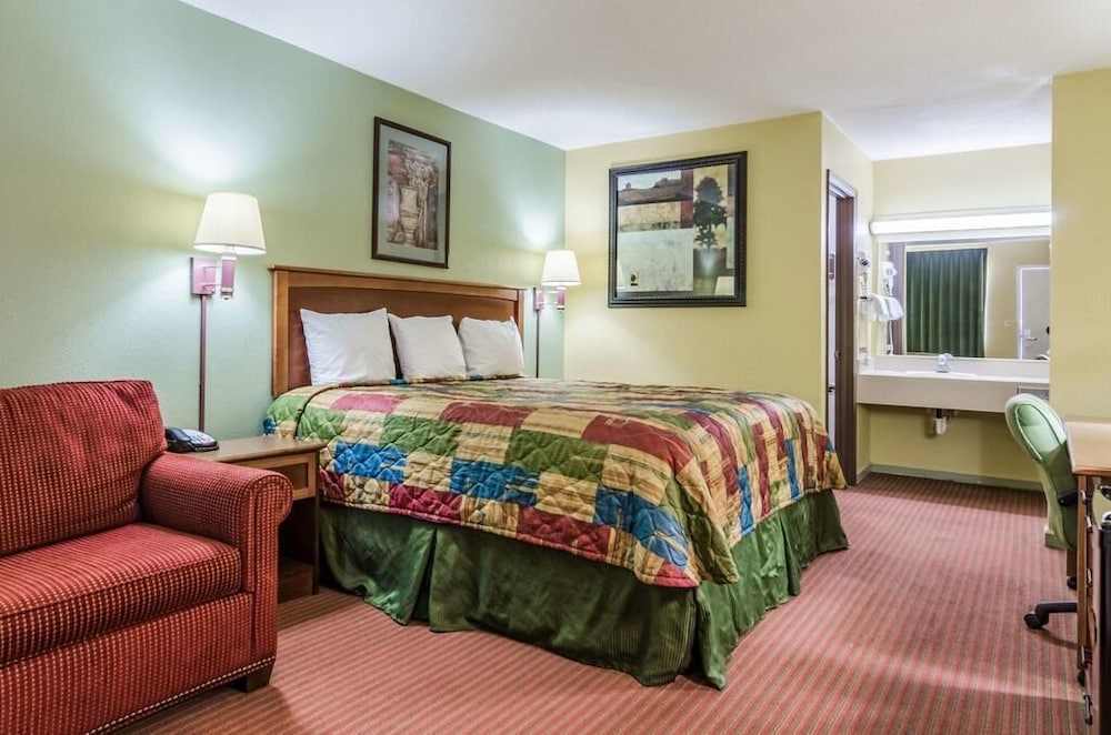 RODEWAY INN CONCORDIA 13/30